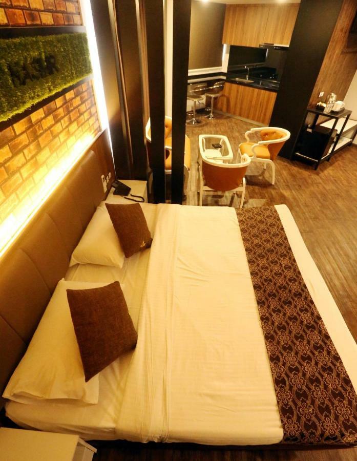 Golden Nasmir Hotel Букит Мертаджам Екстериор снимка